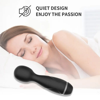 Mini Wireless Japón AV Varita Chicas chupando el coño Vibrator de varita de masaje negro